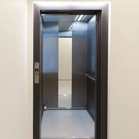 Joivy Elegant 2br With Workspace Nearby Baixa-chiado Subway