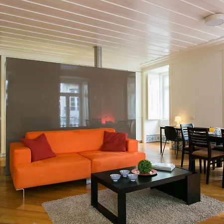 Joivy Elegant 2br With Workspace Nearby Baixa-chiado Subway 아파트 리스본