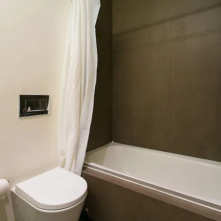 Apartamento Joivy Elegant 2br With Workspace Nearby Baixa-chiado Subway