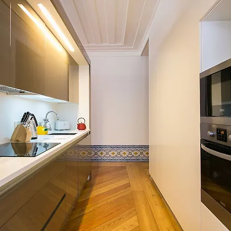 Lägenhet Joivy Elegant 2br With Workspace Nearby Baixa-chiado Subway