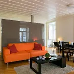Guestready - Sleek Flat Near Santa Justa Lift *