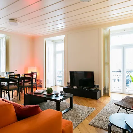 Guestready - Sleek Flat Near Santa Justa Lift Apartment Lissabon