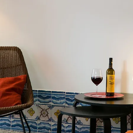 Joivy Elegant 2br With Workspace Nearby Baixa-chiado Subway Lizbona
